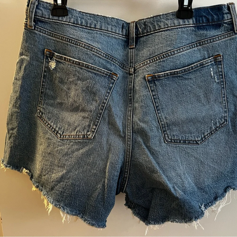 Abercrombie & Fitch Dad High Rise Curve Love Shorts - Picture 4 of 4